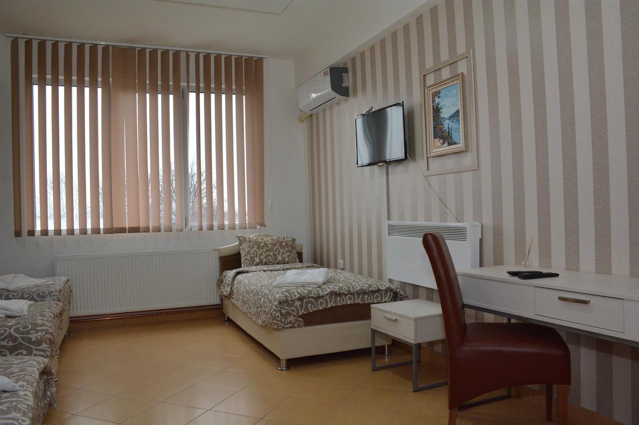 Garni Hotel Saradis Kruševac Kültér fotó