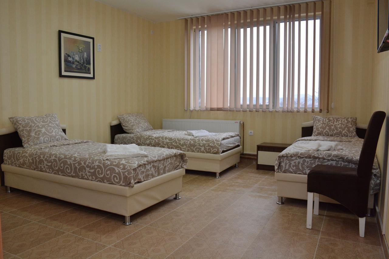 Garni Hotel Saradis Kruševac Kültér fotó